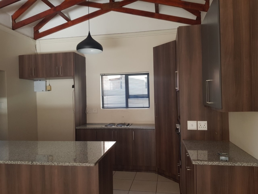 To Let 3 Bedroom Property for Rent in Wild Olive Estate Free State
